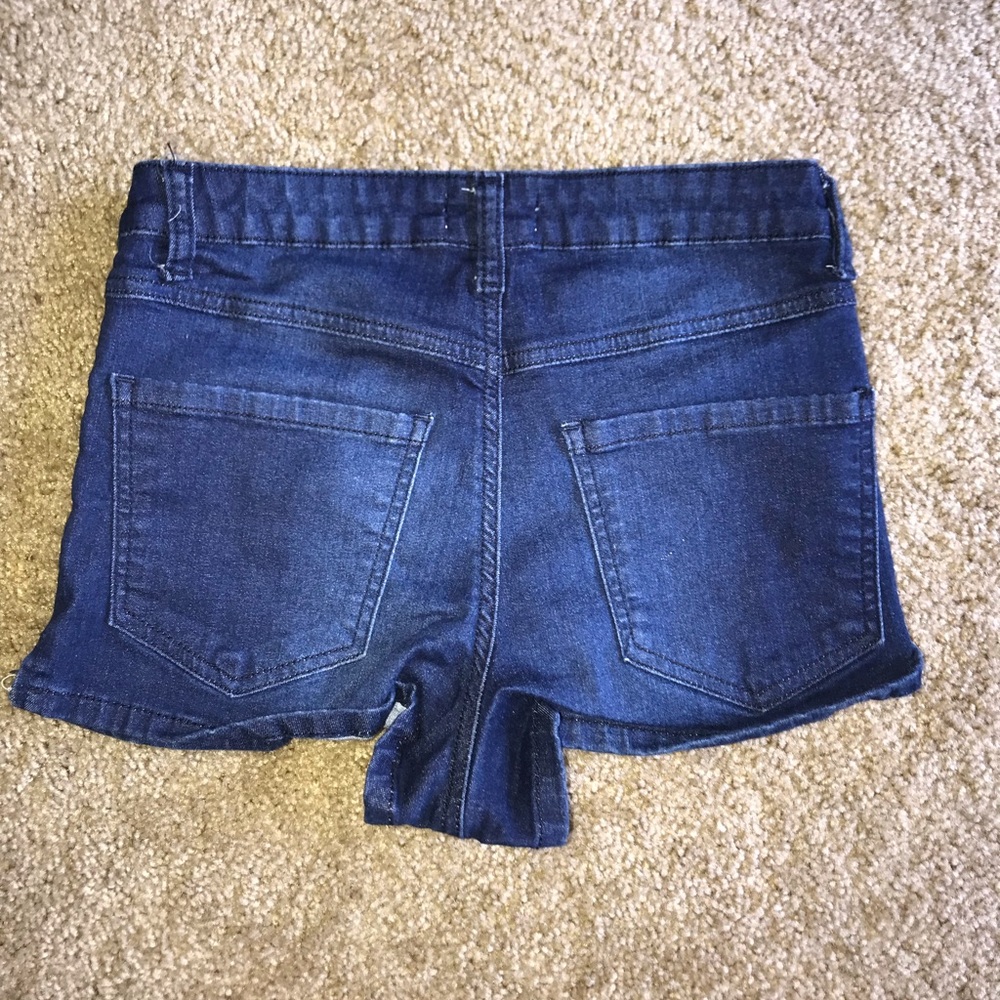 Shorts set - Picture 6 of 6